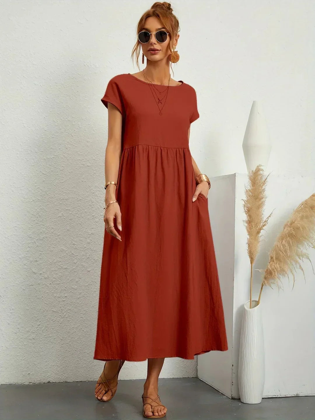 Evi | Fließendes Midikleid zeitlose Eleganz