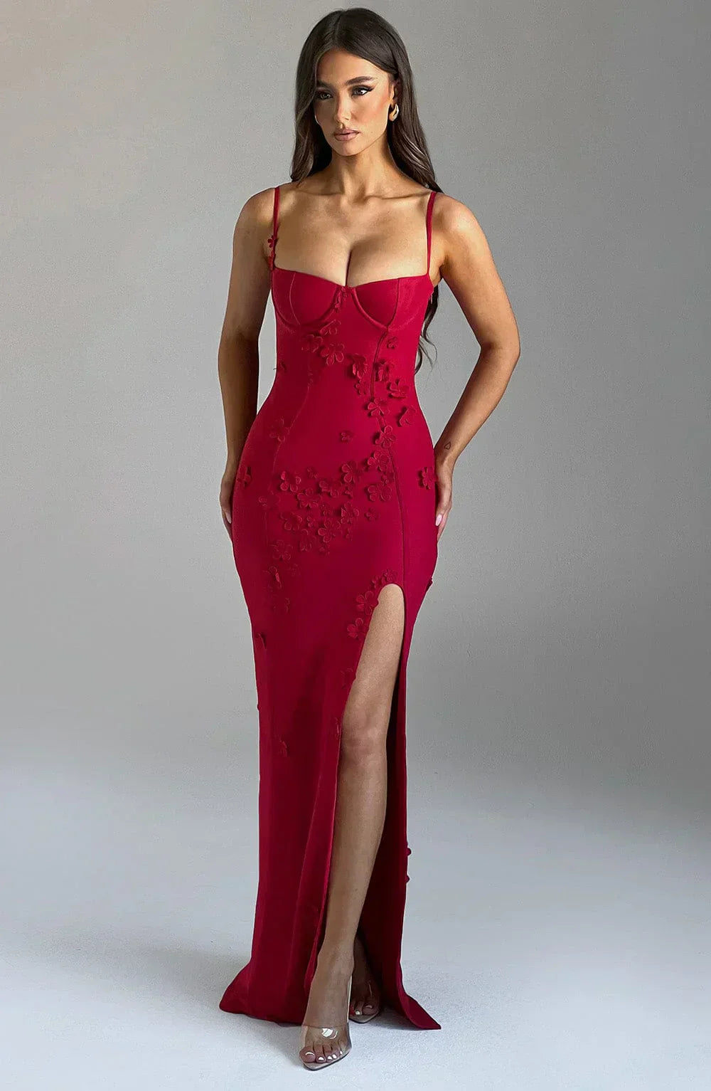 Ananke - Maxikleid mit Blumenapplikationen