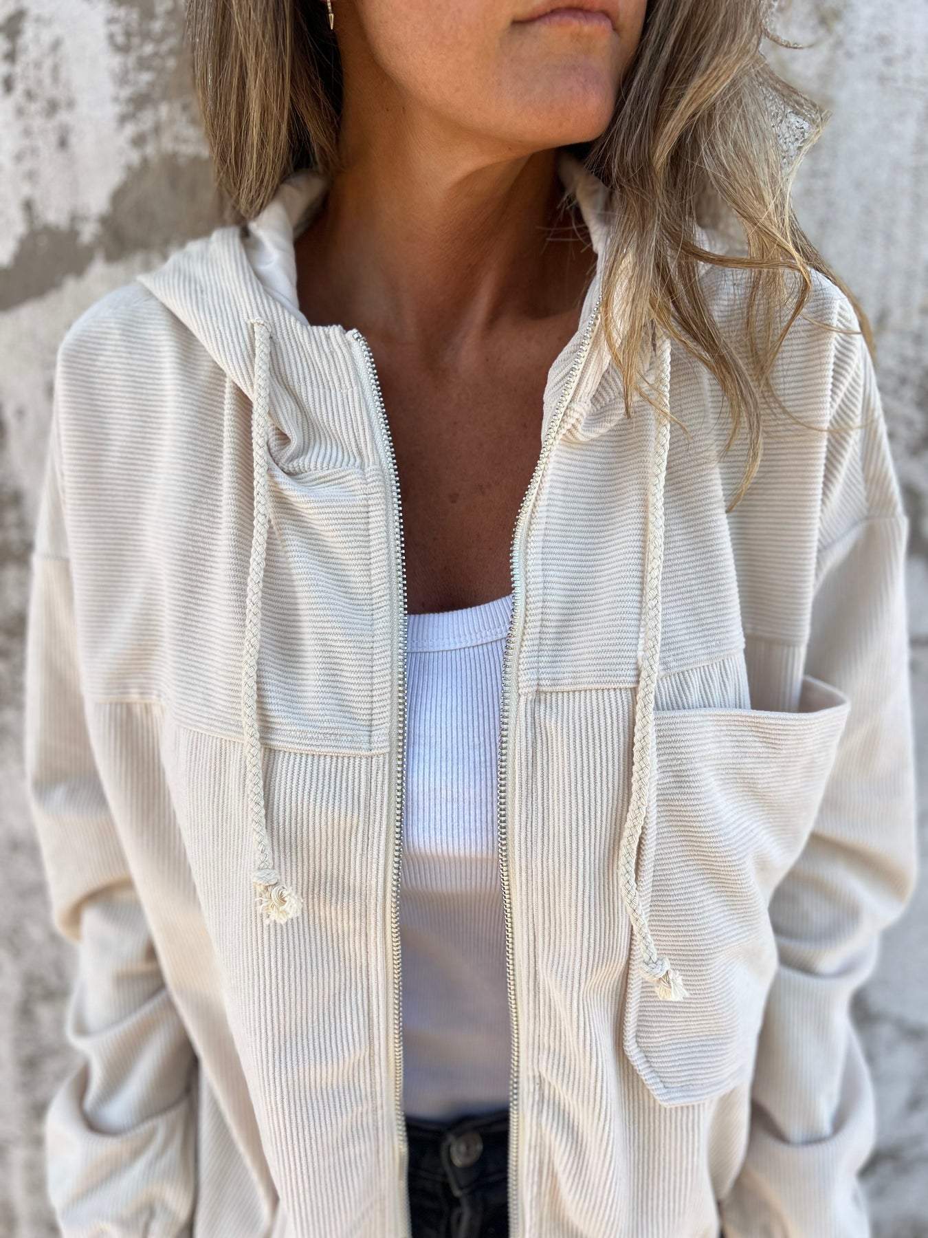 Audrey  - Lässige Jacke mit Kapuze