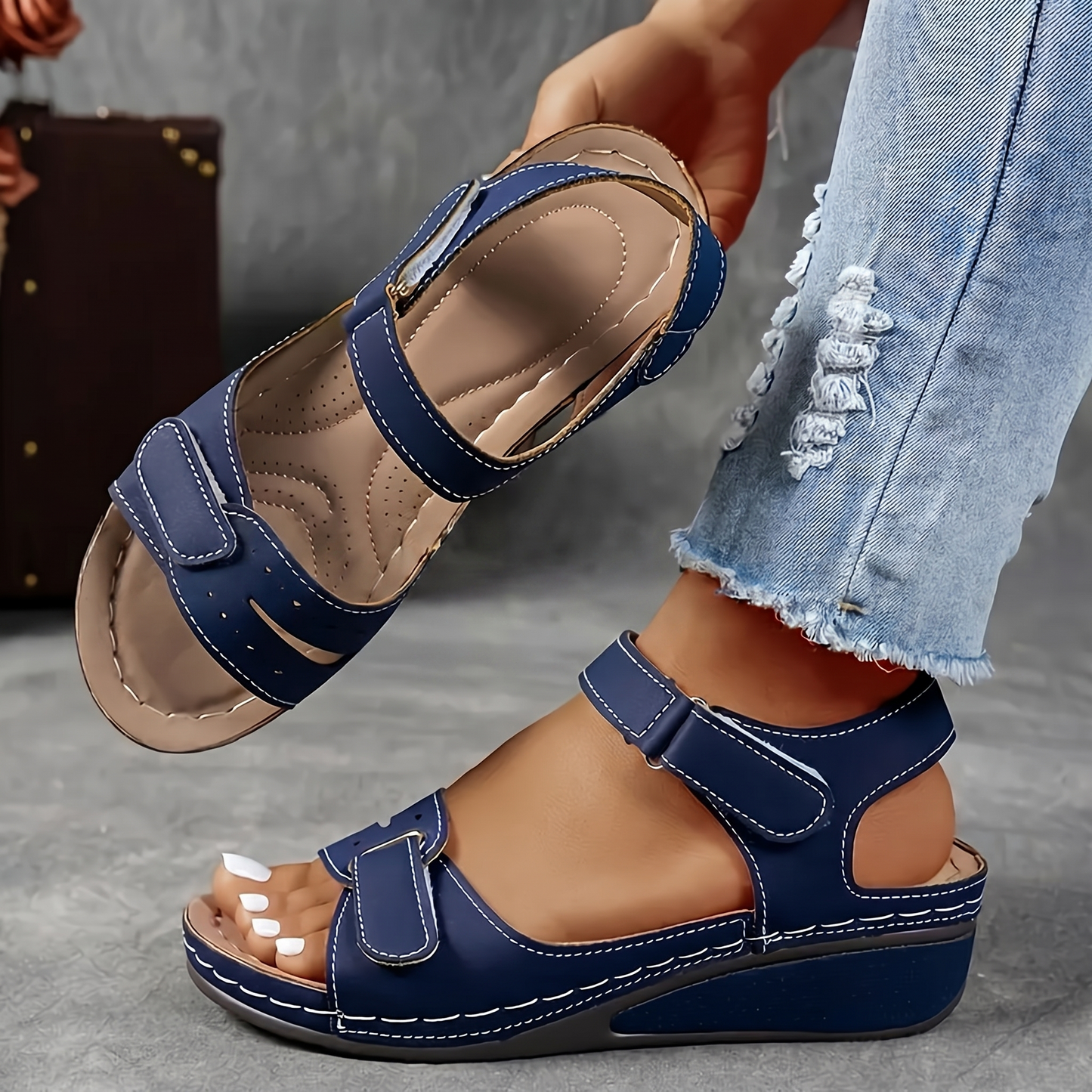 Bequeme Damen-Sandalen mit Klettverschluss & dicker Sohle