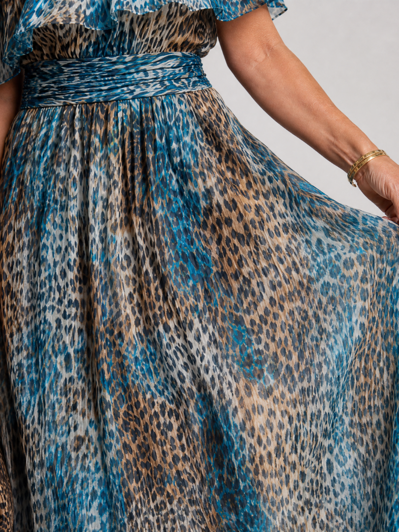 Zafirae | One-Shoulder Midi-Kleid mit Animal-Print & Rüschenoverlay