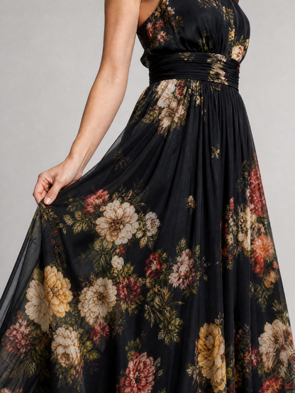 Sior | Midi-Kleid mit Blumendruck, Halterneck & taillierter Passform