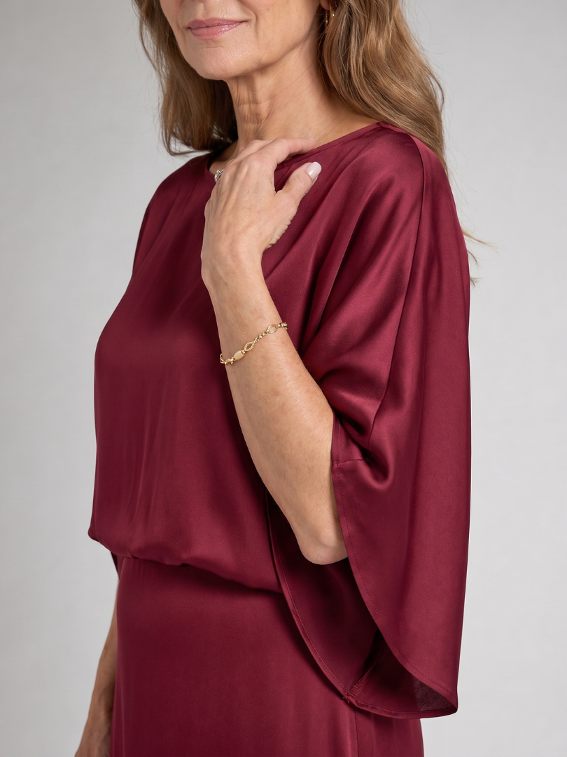 Quenara | Midi-Kleid mit Draped Overlay & Bootsausschnitt