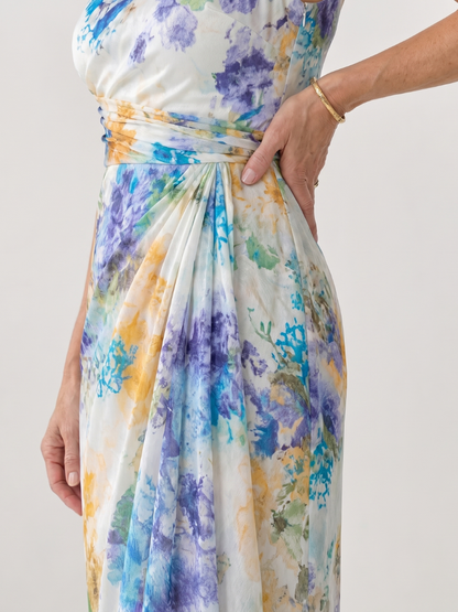 Avona | One-Shoulder Midi-Kleid mit Blumendruck, Raffung & Überlappungsrock