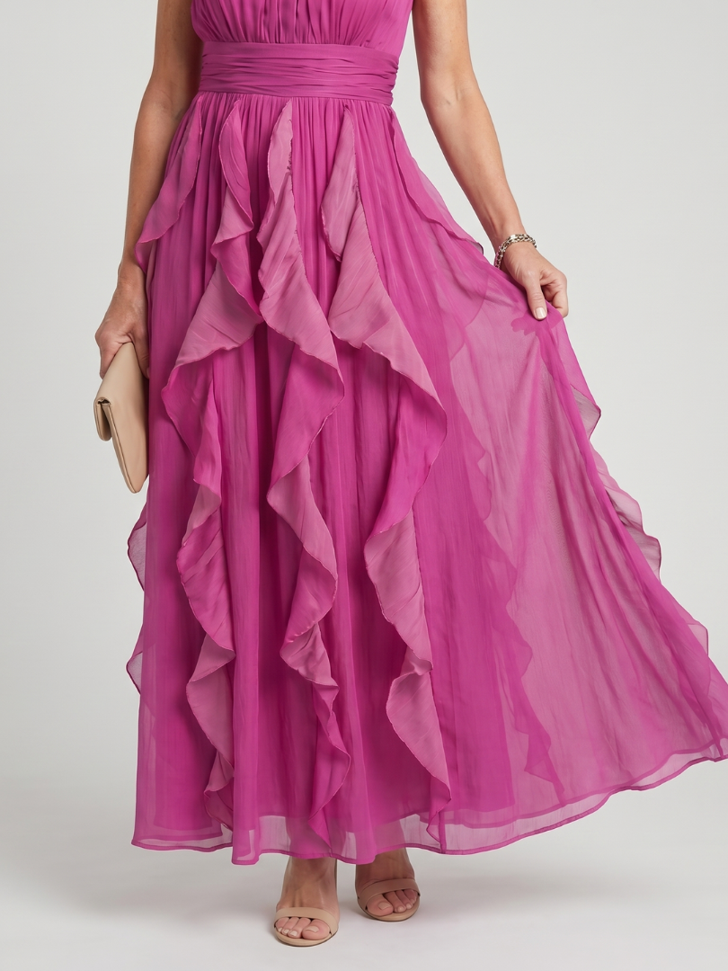 Orea | Maxi-Kleid mit hohem Halterneck, Rüschenlagen & taillierter Passform