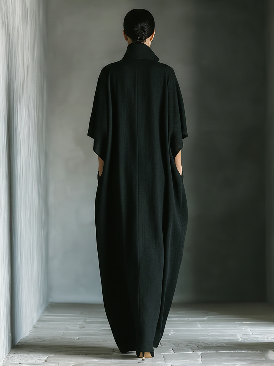 Oversized Kimono-Maxi-Kleid mit Taschen in Schwarz