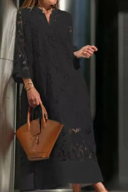 Spitzenkleid mit V-Ausschnitt – Lockeres Maxi-Kleid