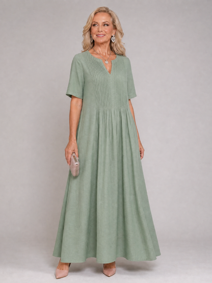Vuma | Midi-Kleid mit V-Ausschnitt, Kurzarm & Plissee-Detail