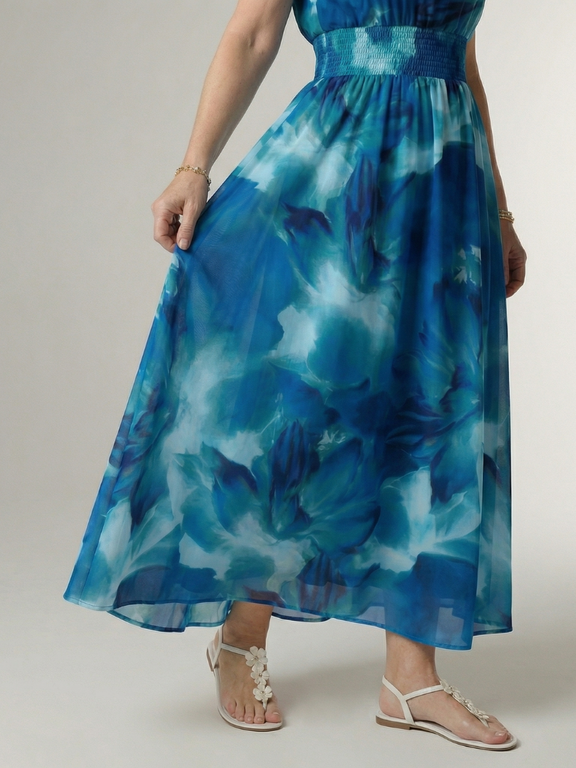 Sylin - Midikleid mit Neckholder und geraffter Taille