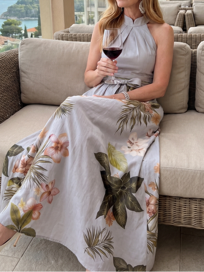 Prairie - Maxikleid mit botanischen Paneelen und drapiertem Halterneck