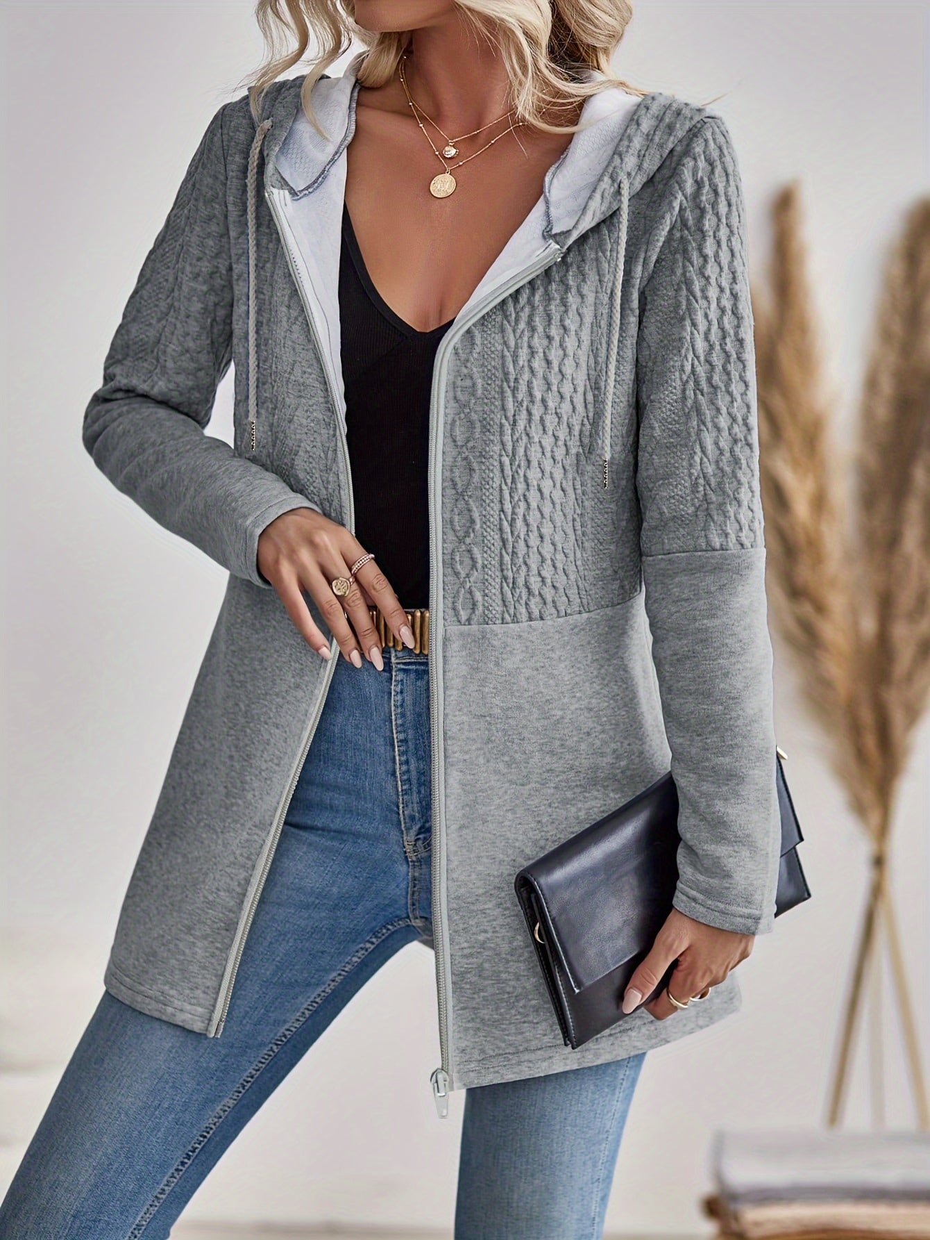 Valentina – Gestrickte Kapuzenjacke mit Reißverschluss