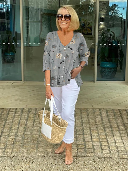 Joanne | Bedruckte Tunika mit V-Ausschnitt & Knopfdetails