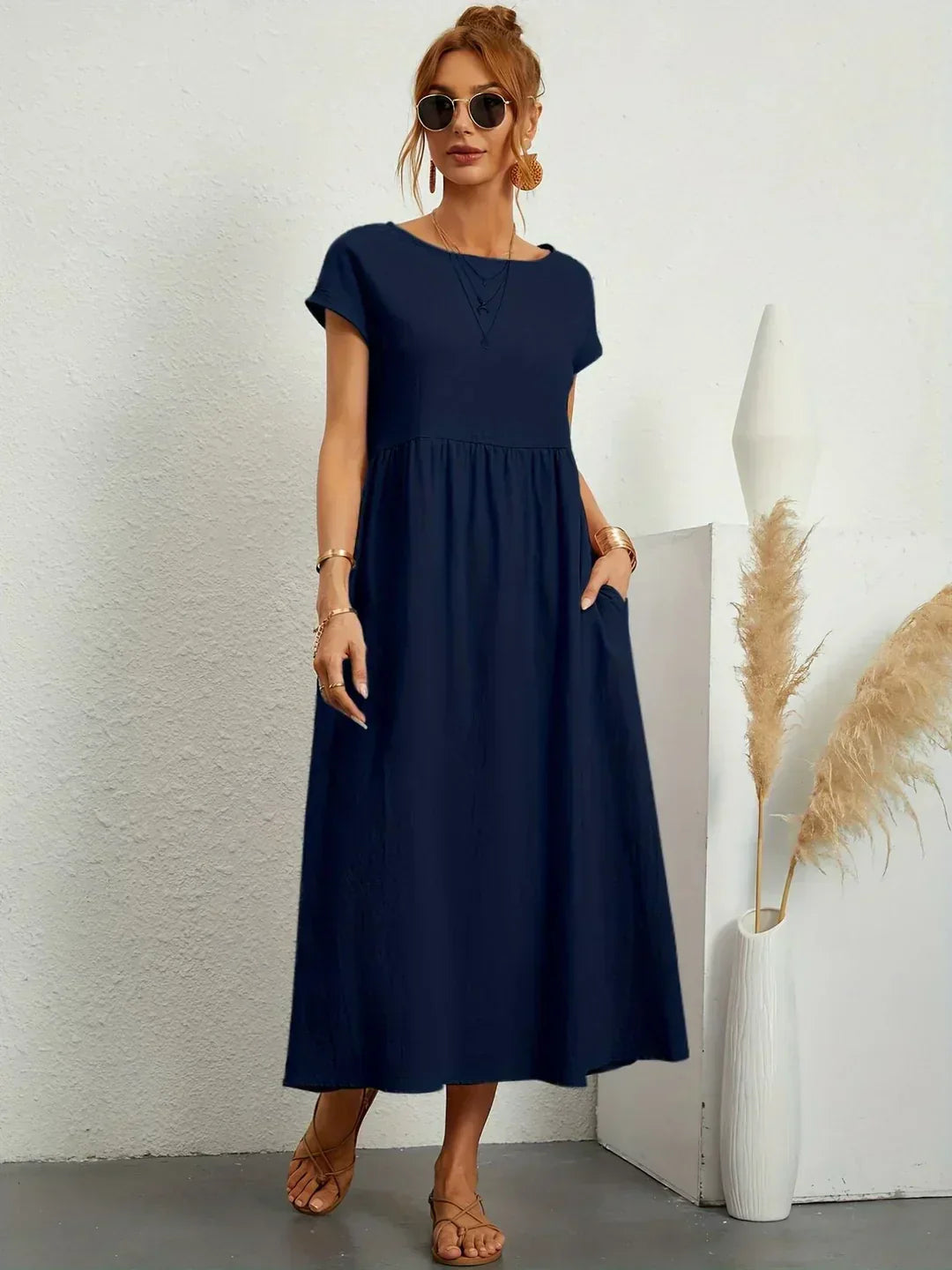 Evi | Fließendes Midikleid zeitlose Eleganz