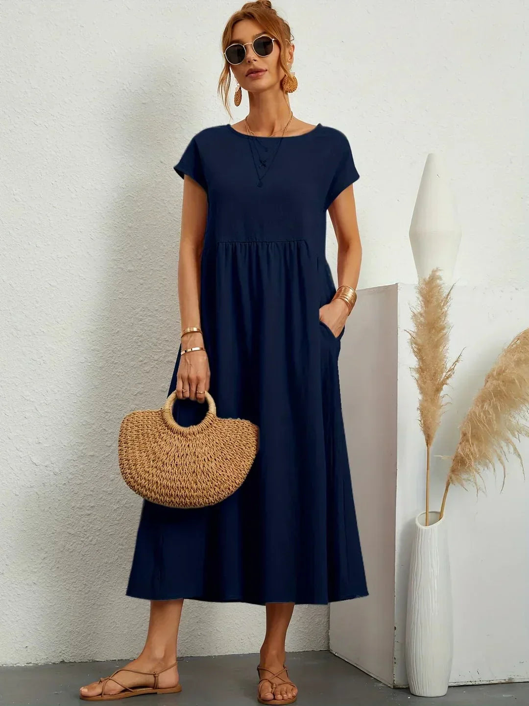 Evi | Fließendes Midikleid zeitlose Eleganz
