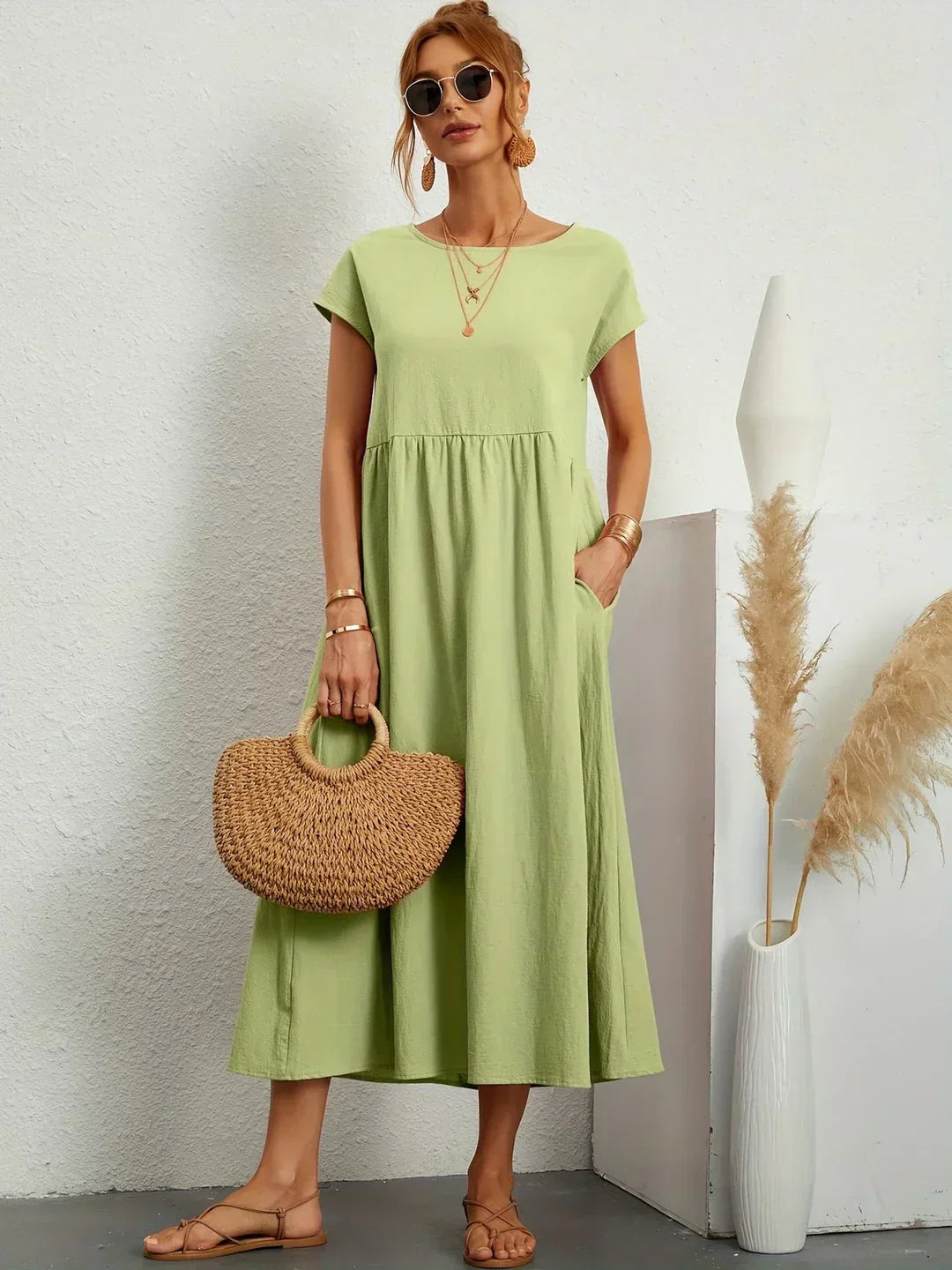 Evi | Fließendes Midikleid zeitlose Eleganz