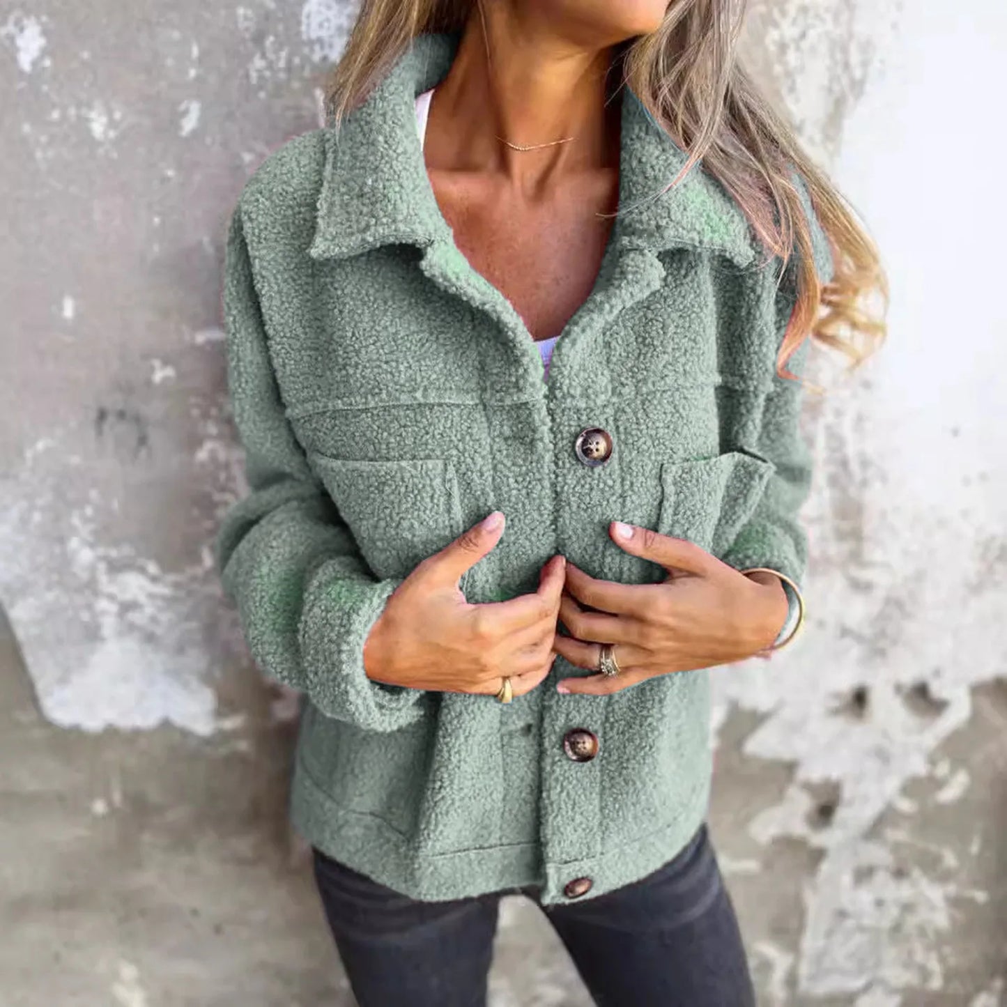 Dion - Kurze Jacke mit Manschetten