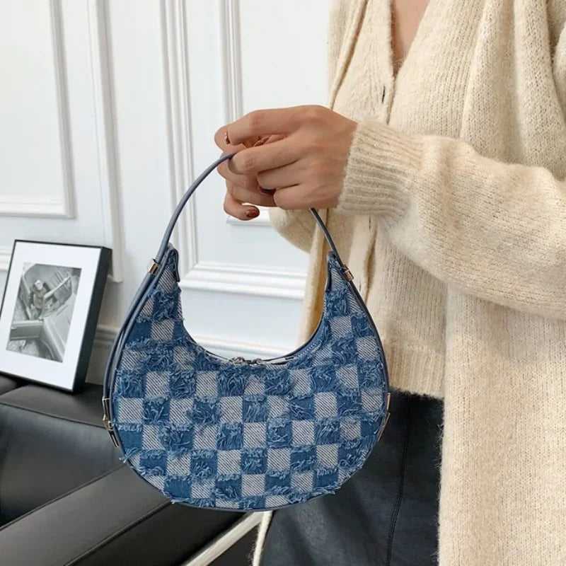 Adriana -  Karierte strukturierte Handtasche