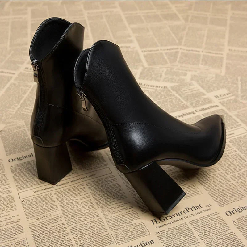 Michaela | Stiefel mit Chromspitze