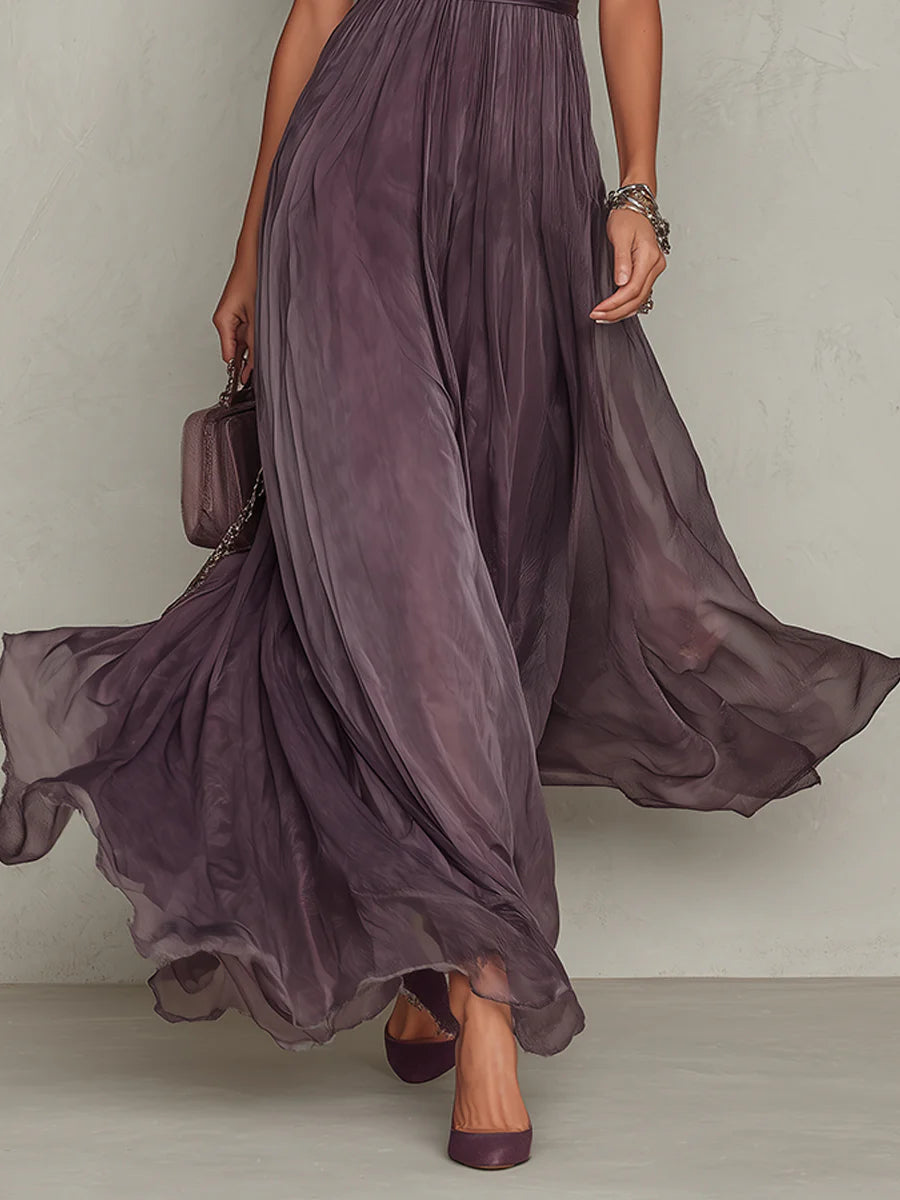 Alphina • Langes violettes Kleid mit einem Ausschnitt in Form eines Schlüssellochs und einer Spitzenborte aus Chiffon