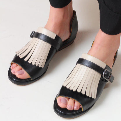 Britta™ - Slip-on-Sandalen mit Fransen