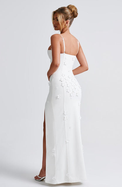Ananke - Maxikleid mit Blumenapplikationen