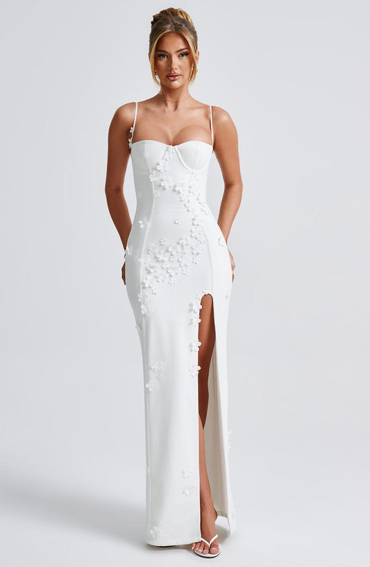 Ananke - Maxikleid mit Blumenapplikationen