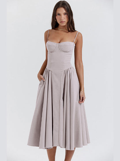Chloris - Taillenformendes Sommerkleid