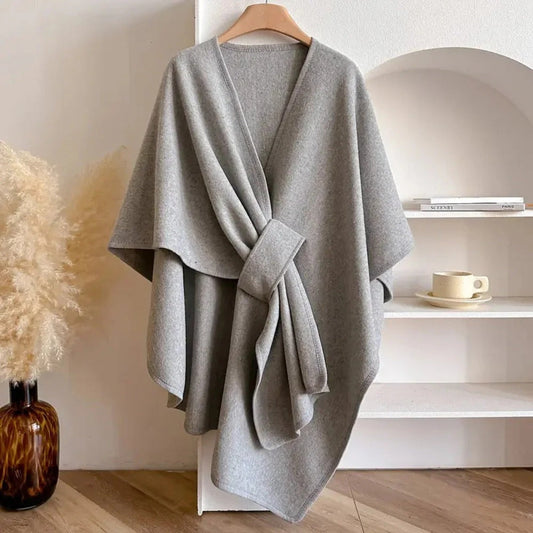 Langer Poncho Schal