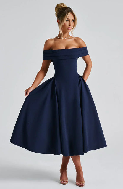 Nyx - Mühelos elegantes Midikleid