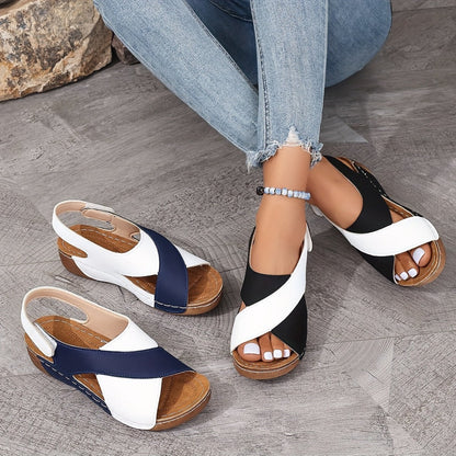 Liza™ - Ultra-bequeme Orthopädische Sandalen mit Schrägem Absatz