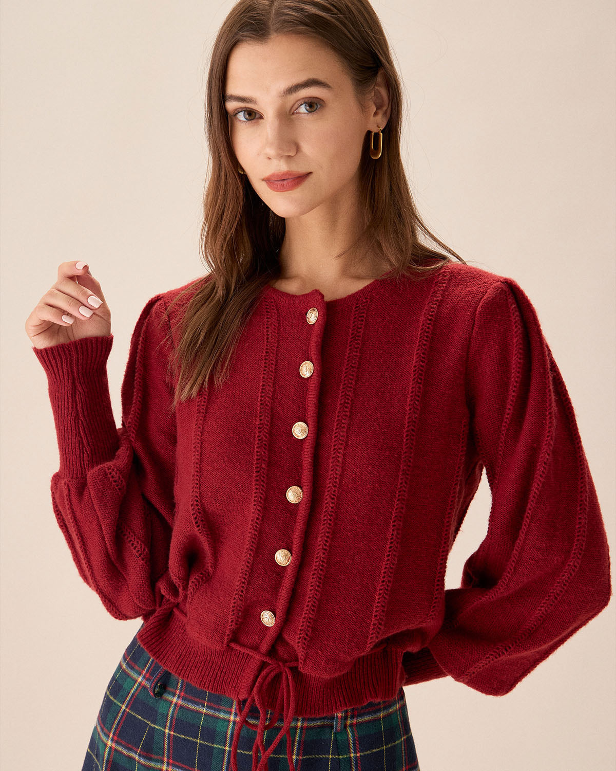 Roter Cardigan mit Laternenärmeln und einreihiger Knopfleiste
