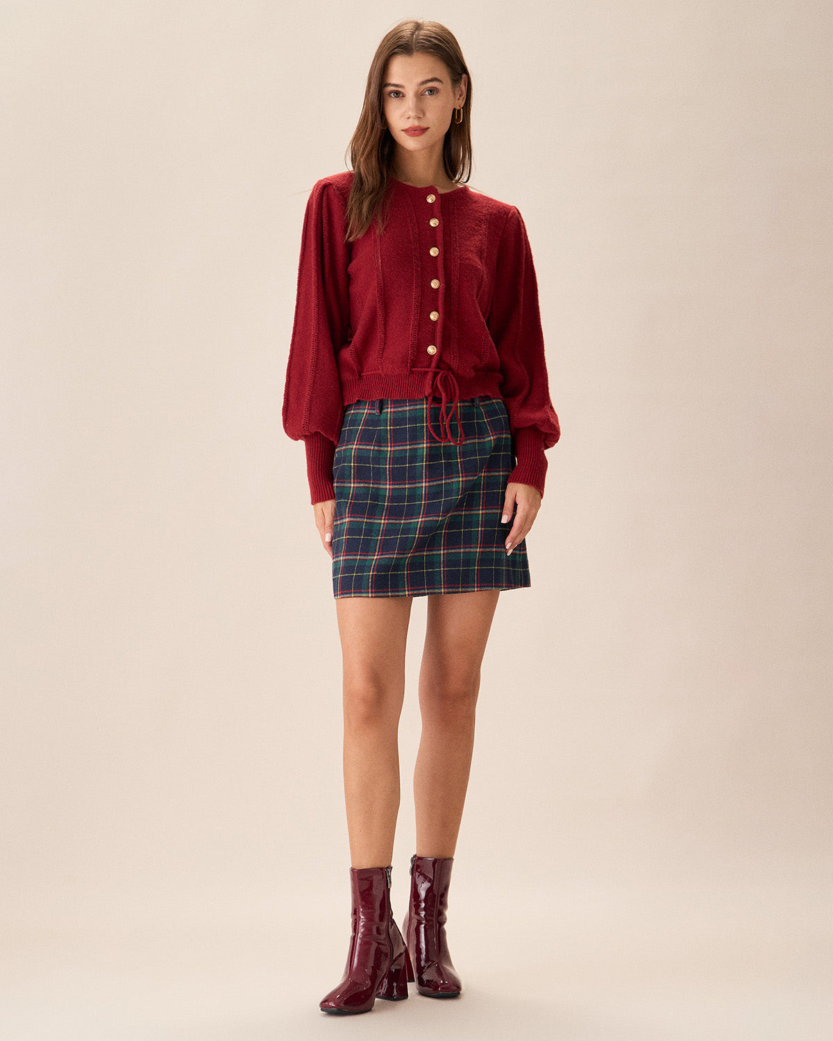Roter Cardigan mit Laternenärmeln und einreihiger Knopfleiste