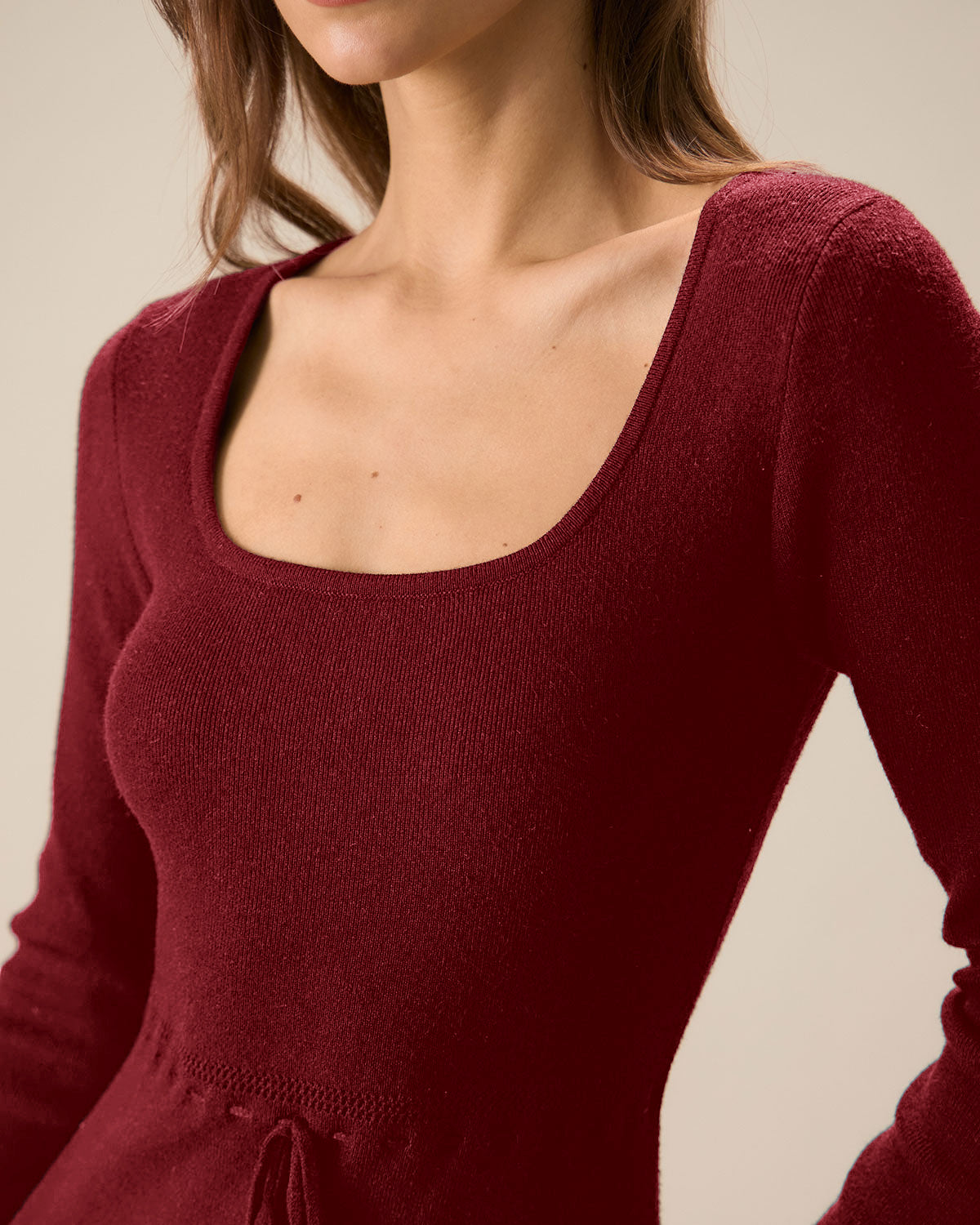 Rotes Meerjungfrau-Strickkleid mit eckigem Ausschnitt