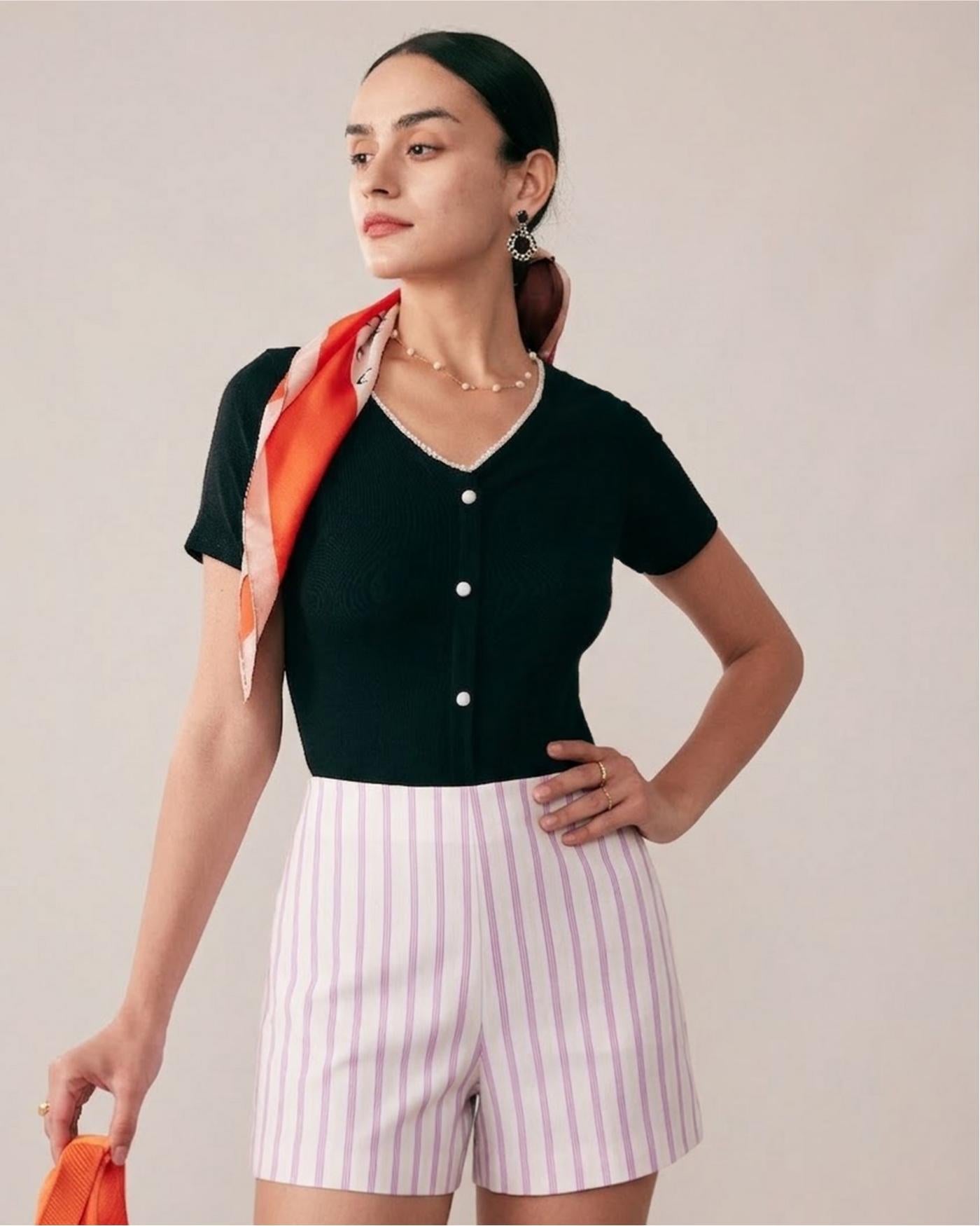 Rosa gestreifte Shorts mit Taschen